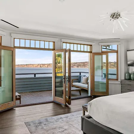La Jolla Cove-Oceanfront 5600Sf 3Br+Loft 5Ba House Best Villiage Location Walk Everywhere